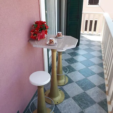 Apartament Croaussie In Split Podstrana