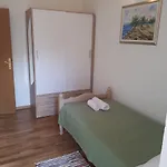 Croaussie In Split Podstrana