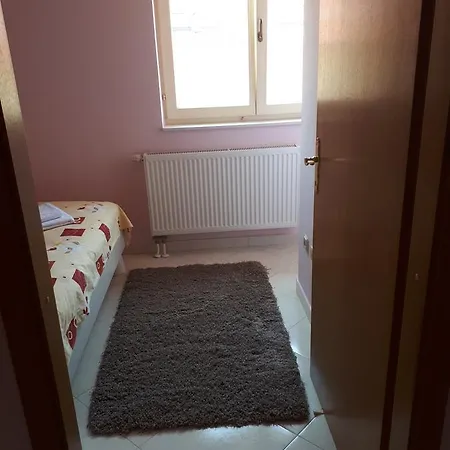 Croaussie In Split Apartment *