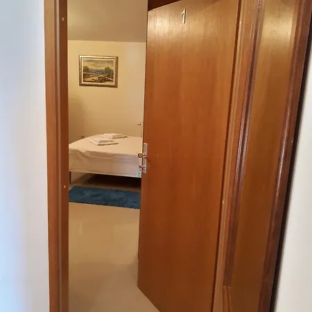 Croaussie In Split * פודסטראנה