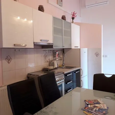 Croaussie In Split *