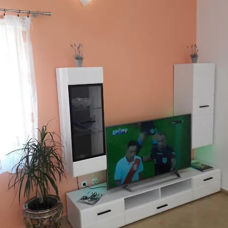 Croaussie In Split Apartment