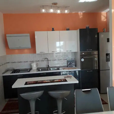 Croaussie In Split *