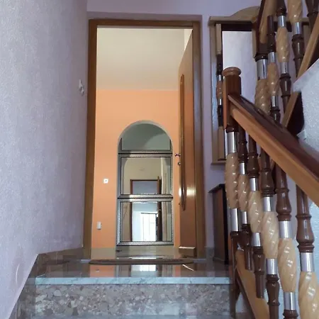 Croaussie In Split *